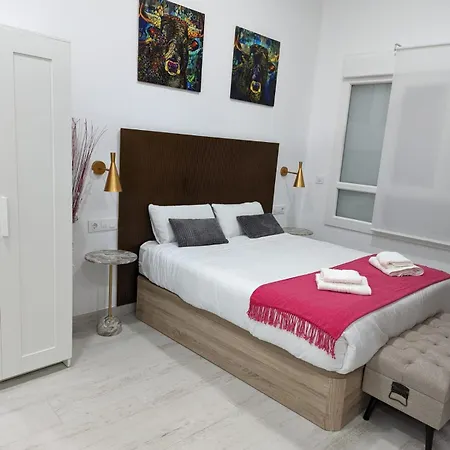 Apartment Deluxe En Av Cruz Roja Seville