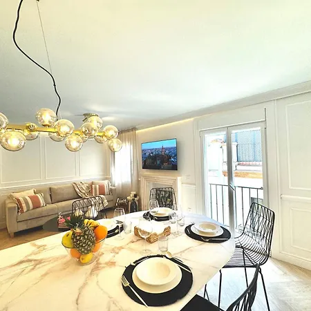 Apartment Luxury Cathedral Views In