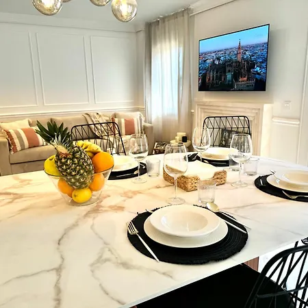 Apartment Luxury Cathedral Views In Seville