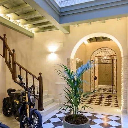 Luxury Palace Villa *