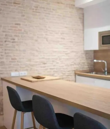 Apartment En Triana, Tranquilo, Independiente Seville