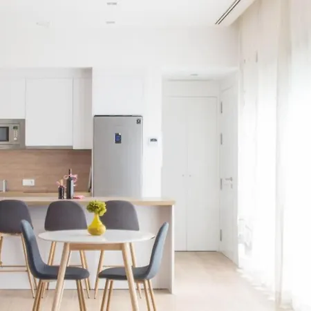 Apartment En Triana, Tranquilo, Independiente Seville