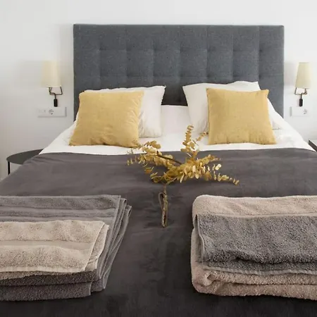 Apartment En Triana, Tranquilo, Independiente