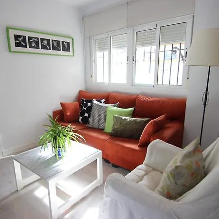 Rentalsevilla Espacioso Apartamento En La Alameda De Hercules Con Parking Apartment *