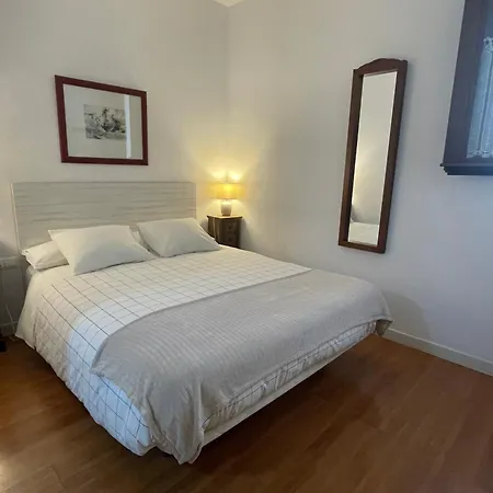 Centrico Plaza Del Salvador Apartment *