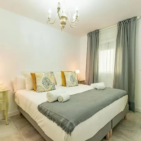 Cardenal Cervantes Deluxe By Valcambre Apartment Seville