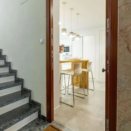 Cardenal Cervantes Deluxe By Valcambre Apartment Seville