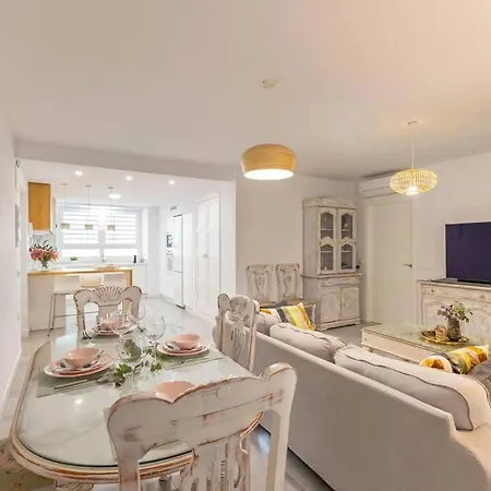 Cardenal Cervantes Deluxe By Valcambre Apartment Seville