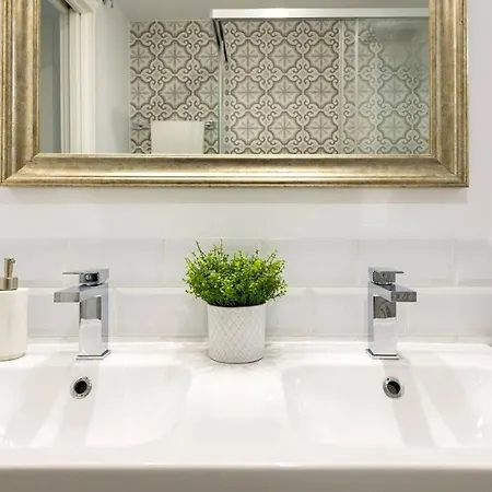 Apartment Cardenal Cervantes Deluxe By Valcambre Seville