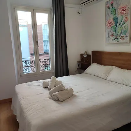 Homestay Alameda Corner Seville