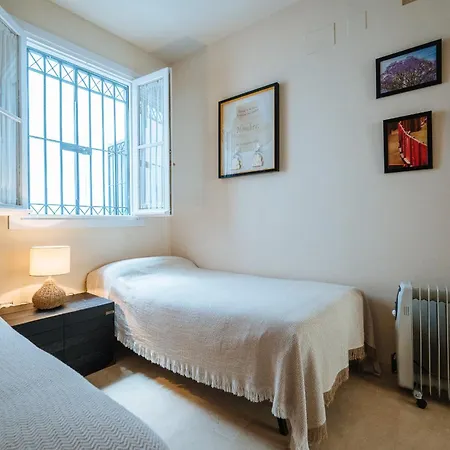 Apartment En Casa Palacio Con Piscina 15 Mayo A 15 Octubre Seville