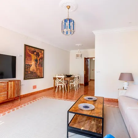 Aoa Gardens Family House Sevilla