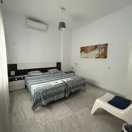 The Spot Guest house 2*
