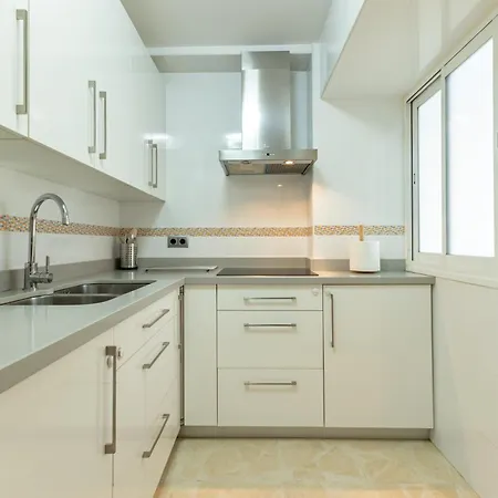Charming 3 Bedroom At Triana Center By Oui Apartment *