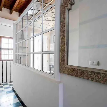 Luxury 3 Floor House Prime Location Plaza De Toros Holiday home *