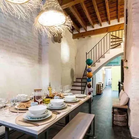 Holiday home Luxury 3 Floor House Prime Location Plaza De Toros