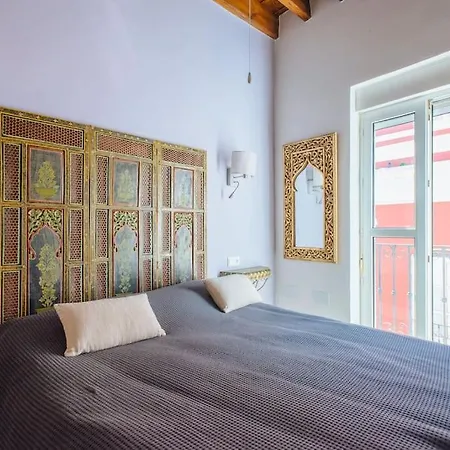 Holiday home Luxury 3 Floor House Prime Location Plaza De Toros