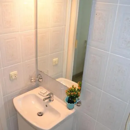 Cozy And Well Connected Apartamento Sevilla