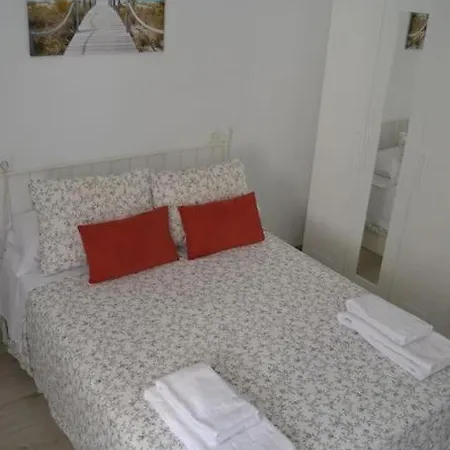 Cozy And Well Connected Apartamento