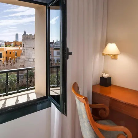 Exe Macarena Hotel
