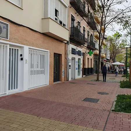Apartment Deluxe En Av Cruz Roja Seville