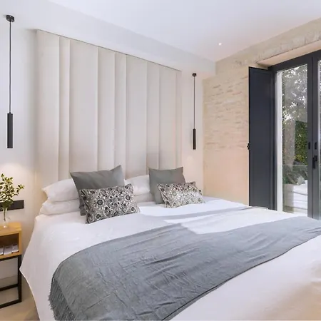 Apartment Luxurious Duplex 2bd 2bth Over Casa Pilatos