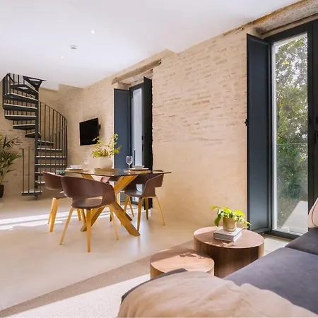 Luxurious Duplex 2bd 2bth Over Casa Pilatos Apartment
