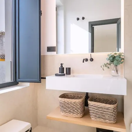 Luxurious Duplex 2bd 2bth Over Casa Pilatos Apartment Seville