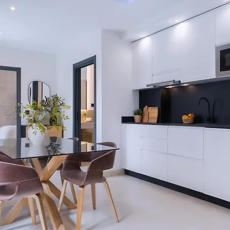 Apartment Luxury Overlooking Casa Pilatos