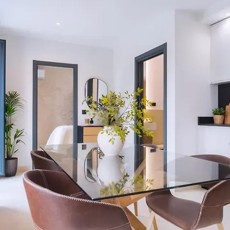 Luxury Overlooking Casa Pilatos Seville