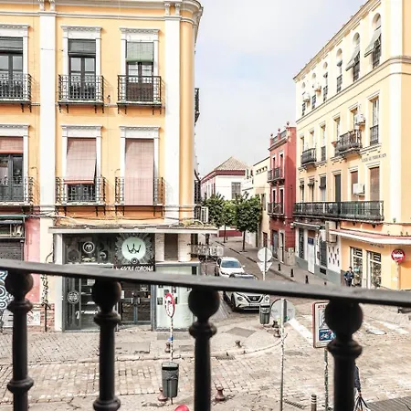 Bonito Estudio En Calle Feria Apartment