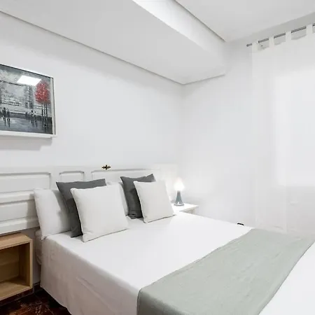 Santa Justa Urban Apartment Seville