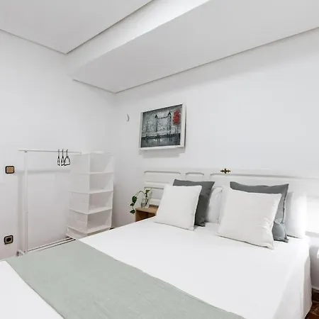 Apartment Santa Justa Urban