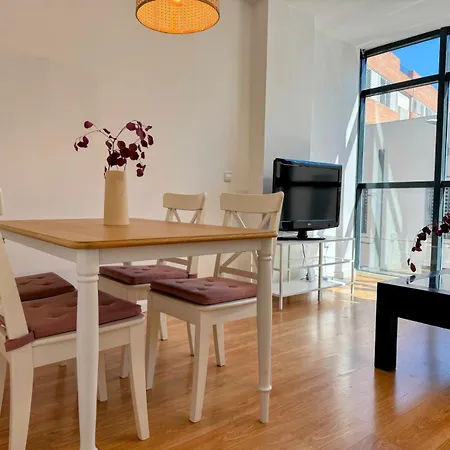Misterhost Triana Con Parking Apartment