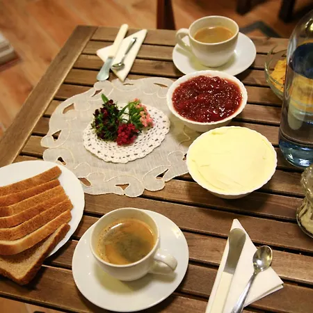 Bed & Breakfast Nuevo Suizo 2*