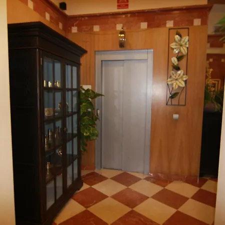 Hotel Duquesa 3*