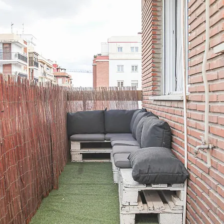 Stunning W Views To Giralda - 15 Minutes Walk Apartment