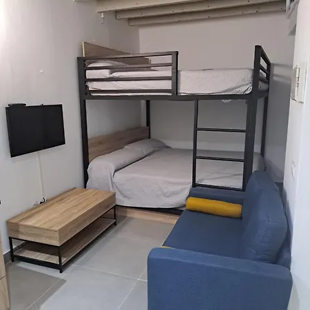 Triana75 Apartment *