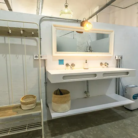 Loft-style Ground Floor Flat Appartement *
