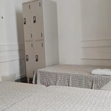 Casa de hóspedes Urban 2*