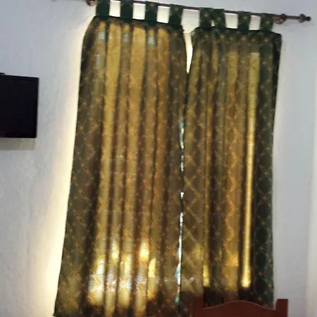 Gran Plaza Guest house 2*