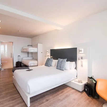 Petit Palace Canalejas Hotel 2*
