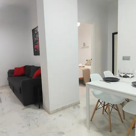 Casa Real, Oasis Sin Ruido En Triana Seville