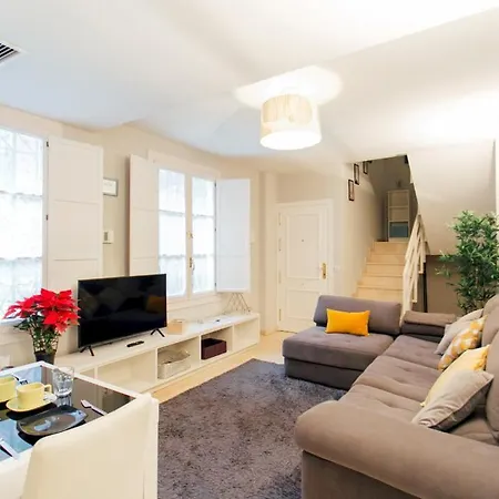 2 Bedrooms 1 Bathroom Furnished - Santa Cruz - Alfalfa - Duplex - Mintystay Seville