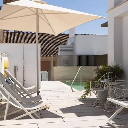 Amadeus Hotel