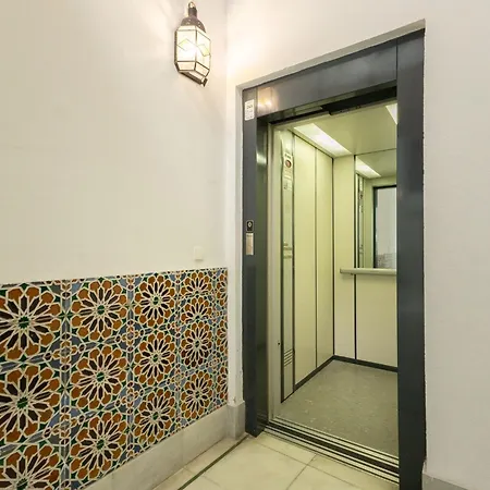 Charming 2 Bedroom Boutique Triplex With Private Terrace At Center By Cityzen Appartement *