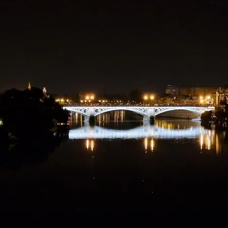 Apartment Castilla Del Cachorro, Apto De 2 En Triana Seville