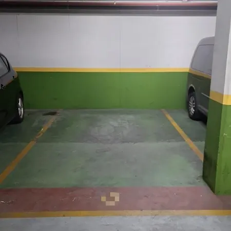 Piso Con Patio Privado Y Parking Nervion Apartment Seville
