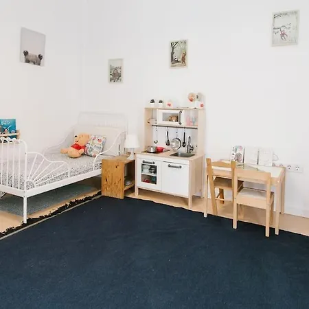 Cozy But Modern 2 Bed/bath Perfect For Families