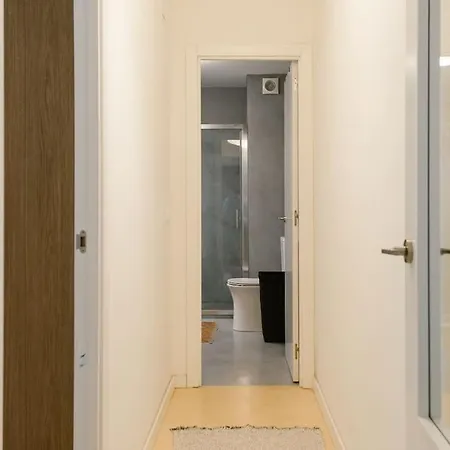 Cozy But Modern 2 Bed/bath Perfect For Families * Seville